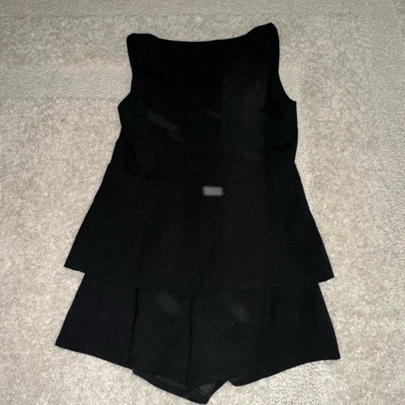 Vici Ninah Button Down Vested Romper - Picture 5 of 6